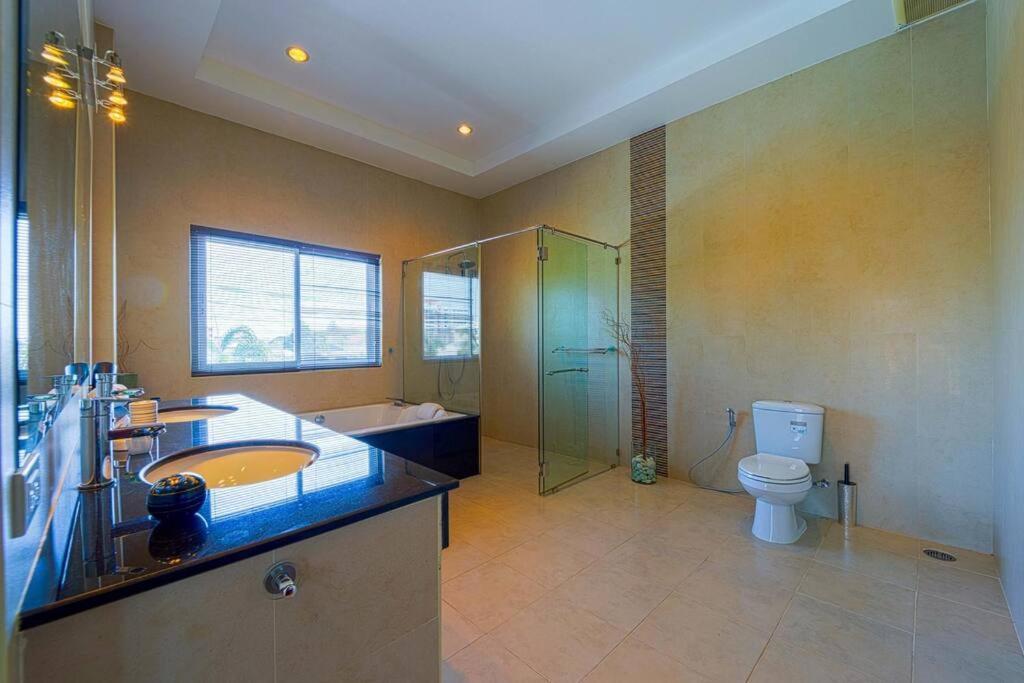 Luxurious 5-bedroom Private Pool Villa! Pv5 * HHQ