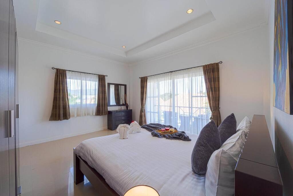 Luxurious 5-bedroom Private Pool Villa! Pv5 *