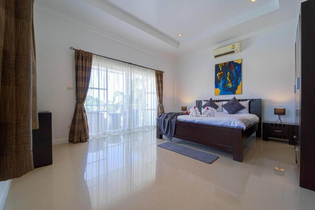 Luxurious 5-bedroom Private Pool Villa! Pv5 * HHQ