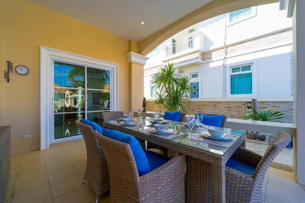 Luxurious 5-bedroom Private Pool Villa! Pv5 * HHQ