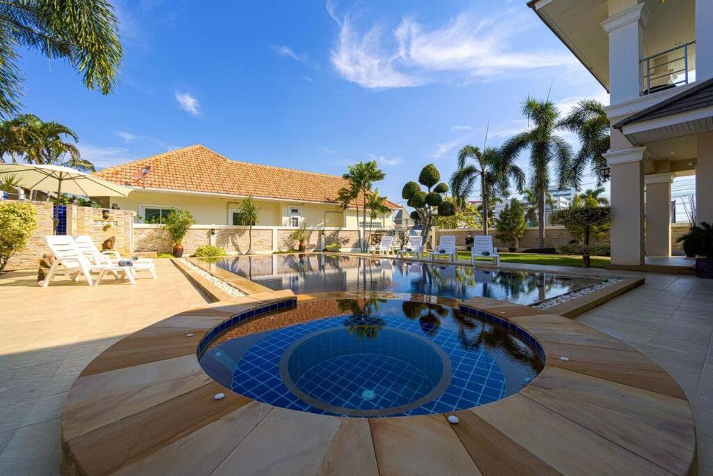 Luxurious 5-bedroom Private Pool Villa! Pv5 Villa HHQ