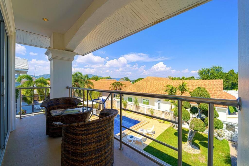 Villa Luxurious 5-bedroom Private Pool Villa! Pv5 HHQ